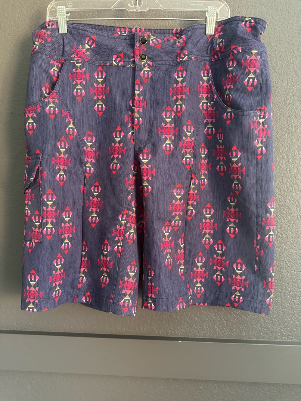 SHREDLY • MTB Mountain Biking Shorts - Navy Geometric Print - size 16
